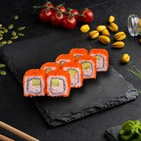 Ролл Калифорния со снежным крабом в Самурай SUSHI PREMIUM