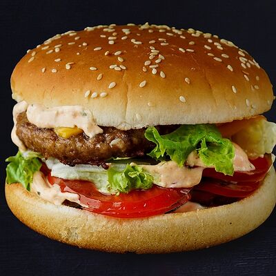 Бургер Макси острый в SUSHIBOX по цене 499 ₽