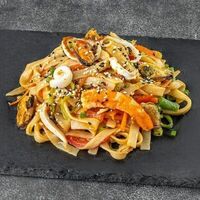 Удон с морепродуктами в Кинг ролл