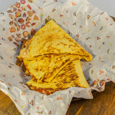 Кесадилья мясная в PIZZA ROSSO по цене 170