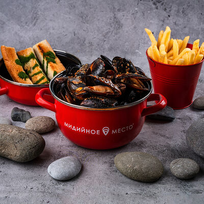 Мидии в соусе по-каталонски в Мидийное место по цене 1150 ₽