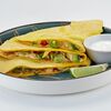 Кесадилья с курицей в Tacos по цене 300