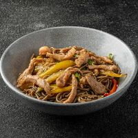 Лапша гречневая со свининой в Роллофф