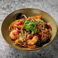 Яичная лапша с креветками в Mendon