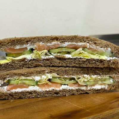 Сэндвич с семгойв Ave Coffee по цене 390 ₽