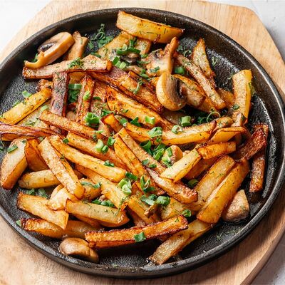 Жареный картофель с шампиньонами в BEERMAN&Schlitz по цене 550 ₽