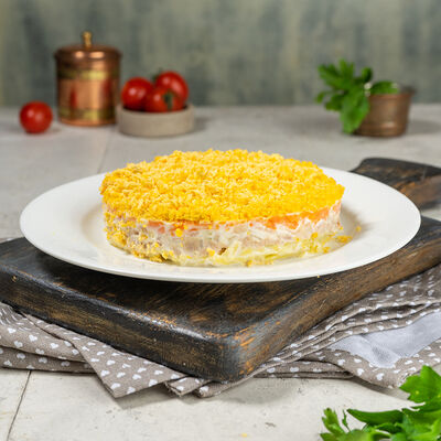 Салат Мимоза с тунцом в Рестомаркет Китчен по цене 336 ₽