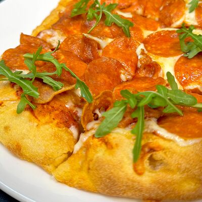 Пицца Пепперони в Lemongrass по цене 752 ₽