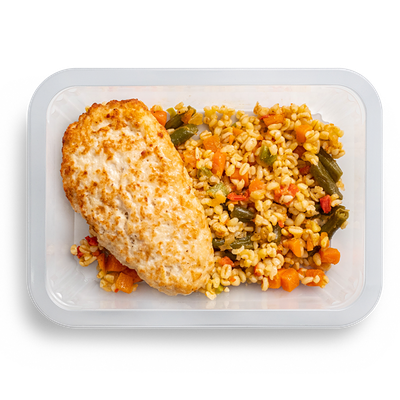 Куриный биточек с булгуром с овощами в Кухня на районе по цене 199 ₽