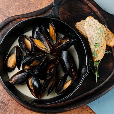 Мидии в Лебовски Пицца и Боулинг по цене 790 ₽