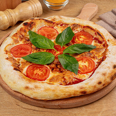 Пицца Н Маргарита в TeaRoom по цене 667 ₽