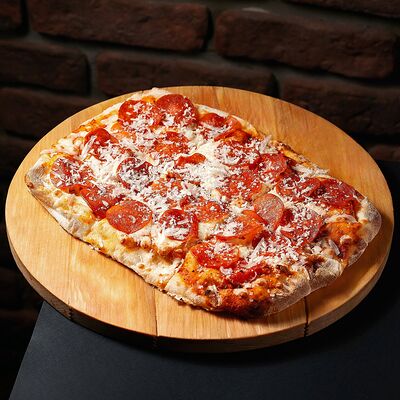 Пицца Пеперони в Encore Ervier по цене 890 ₽