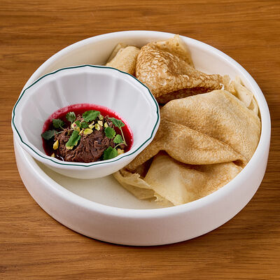 Блины с орехово-шоколадным кремом в Клёво по цене 490 ₽