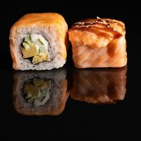 Чиз ролл в Sushiland