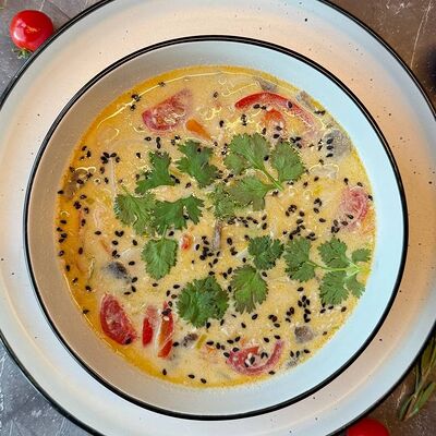 Том Кха с курицей в Рива Рум лаунж бар по цене 528 ₽