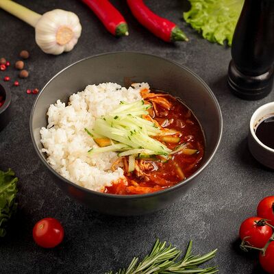 Отварной рис с говядиной и грибами в Корё по цене 670 ₽