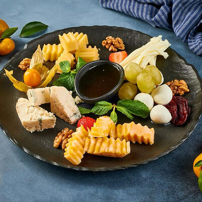 Сыр Европейский в Чайхана Фаррух по цене 960 ₽