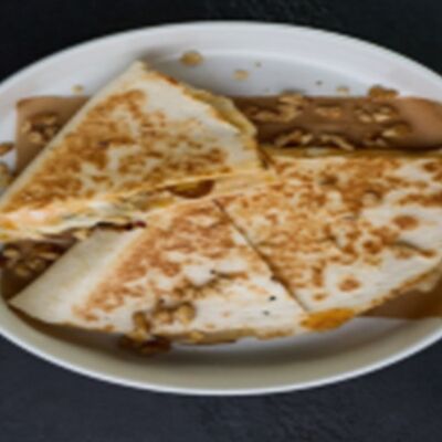 Кесадилья блю чиз с грушей и горгонзолойв Borrachitos по цене 850 ₽