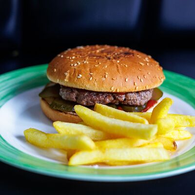 Гамбургер в MSport Буфет по цене 640 ₽