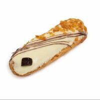 Эклер ореховый в Bestie Coffee