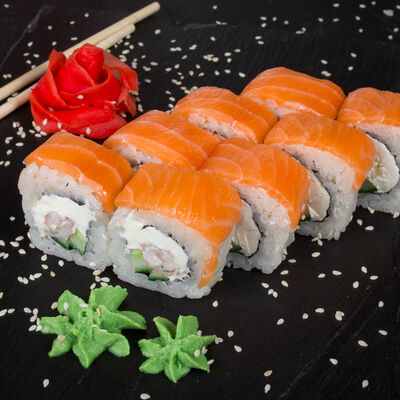 Ролл Филадельфия с креветкой в Аквасуши по цене 389