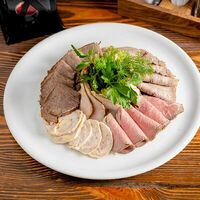 Мясное ассорти в Татевик