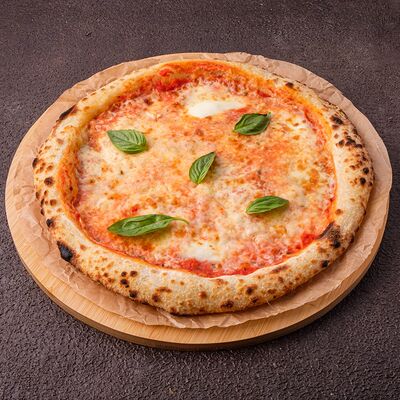 Пицца Маргарита в Cosmo пицца пучча по цене 757 ₽