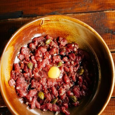 Тартар из говядины в О`Briens по цене 609 ₽