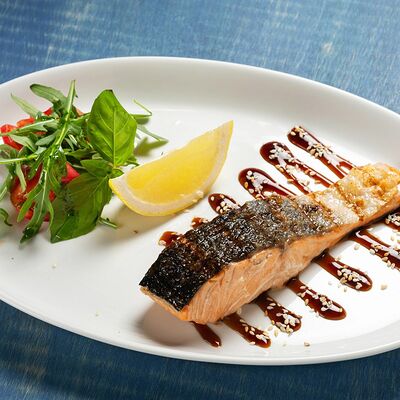 Стейк из лосося в Дача по цене 1445 ₽