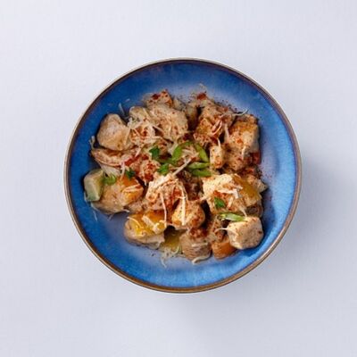 Куриное филе в сливочном соусе в Japengo cafe по цене 490 ₽