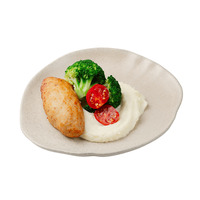 Куриная котлета с картофельным пюре и брокколи в ИТЛЕ Bistro Halal