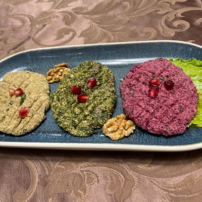 Ассорти из пхали в Сандро по цене 910 ₽