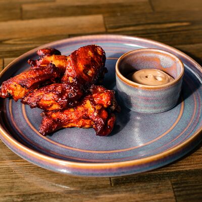 Крылышки Буффало в Булл Вар по цене 908 ₽