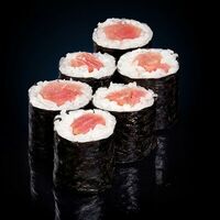 Маки тунец в Space Sushi