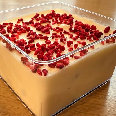 Пасха творожная с малиной в Панда по цене 390 ₽