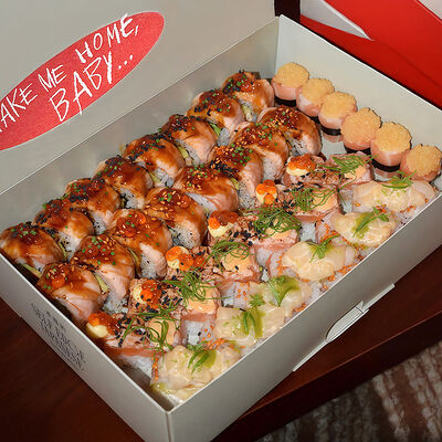 Сет Роллов в Self Edge Japanese по цене 9900 ₽