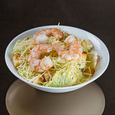 Цезарь с креветкой в Васаби по цене 690 ₽