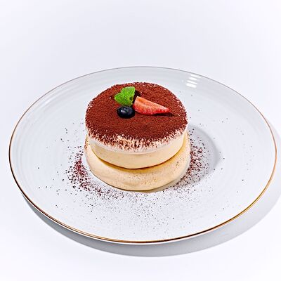 Панкейк тирамису в Fluffy Fluffy по цене 770 ₽