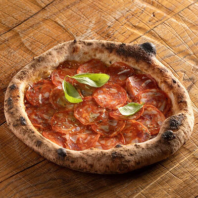 Пицца Пеперони и томаты в Горыныч по цене 1150 ₽