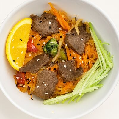 Вок с говядиной в Panga Banga по цене 650 ₽