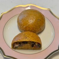 Крут с вялеными томатами и сыром в Кафе Ателье