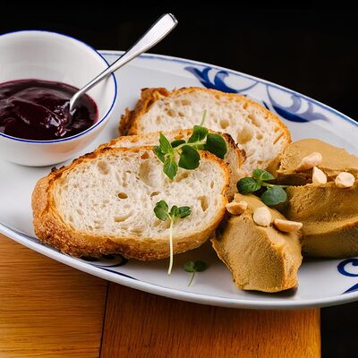 Паштет куриный с гренками в Родина южной кухни по цене 480 ₽