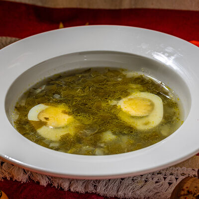 Щавелевый суп с яйцом в Хачапури по цене 450 ₽