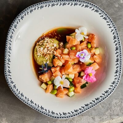 Тартар из лосося в Полтора тигра по цене 720