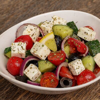 Салат Греческий в Буркина Фасоль по цене 360 ₽