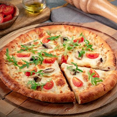 Пицца Чикен жюльен в Unity по цене 500 ₽