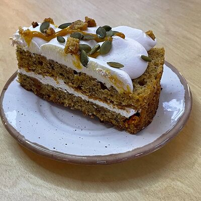 Торт морковный Кристоф в Do.bro coffee по цене 450 ₽