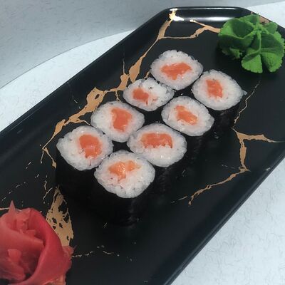 Ролл с лососем в Sushi time по цене 205 ₽