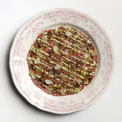 Телячий язык и соус из рижских шпрот в Niki по цене 1350 ₽