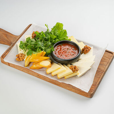 Кавказские сыры в Южанин по цене 145000 сум